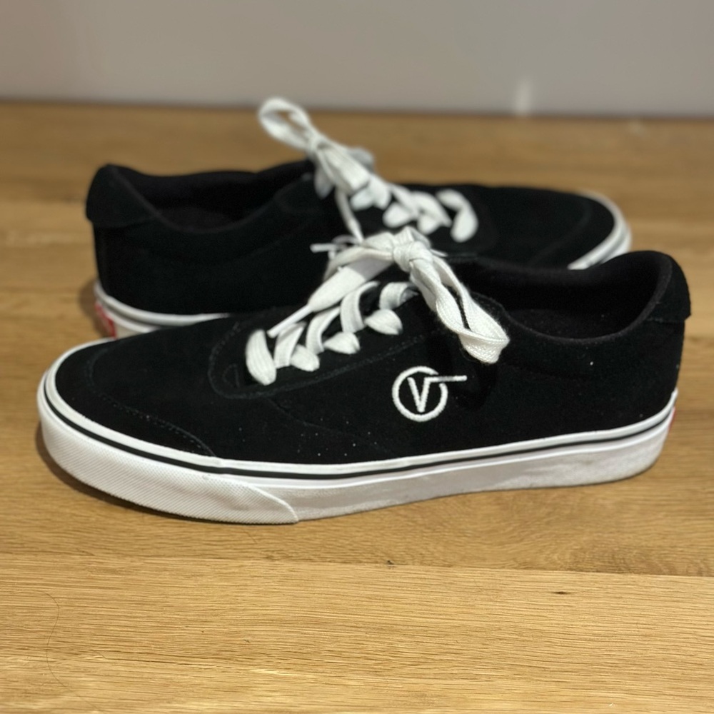 Vans Sport Vulc Suede Black and White Womans Shoes